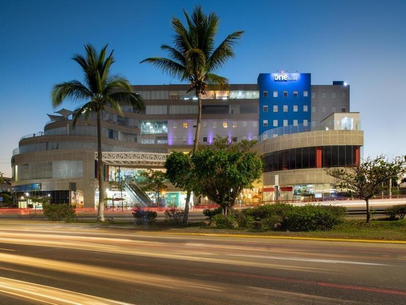 One Puerto Vallarta Aeropuerto Hotell Exteriör bild